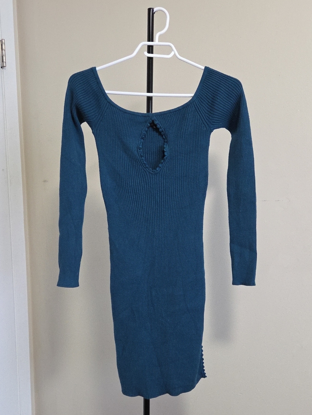MAJORELLE Teal Ribbed Long-Sleeve Knit Dress with Front Keyhole